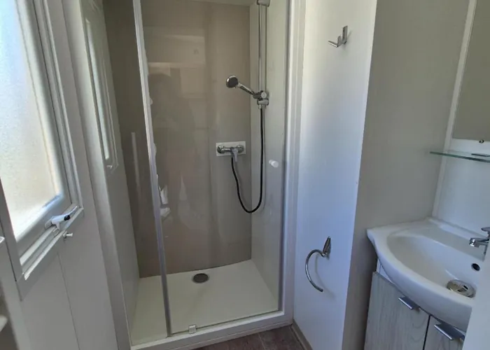 La De L'orb مكان تخييم *