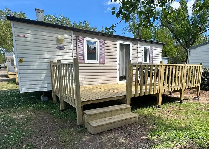 La De L'orb مكان تخييم