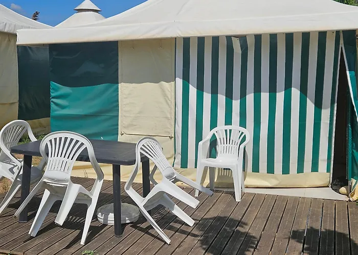 La De L'orb مكان تخييم